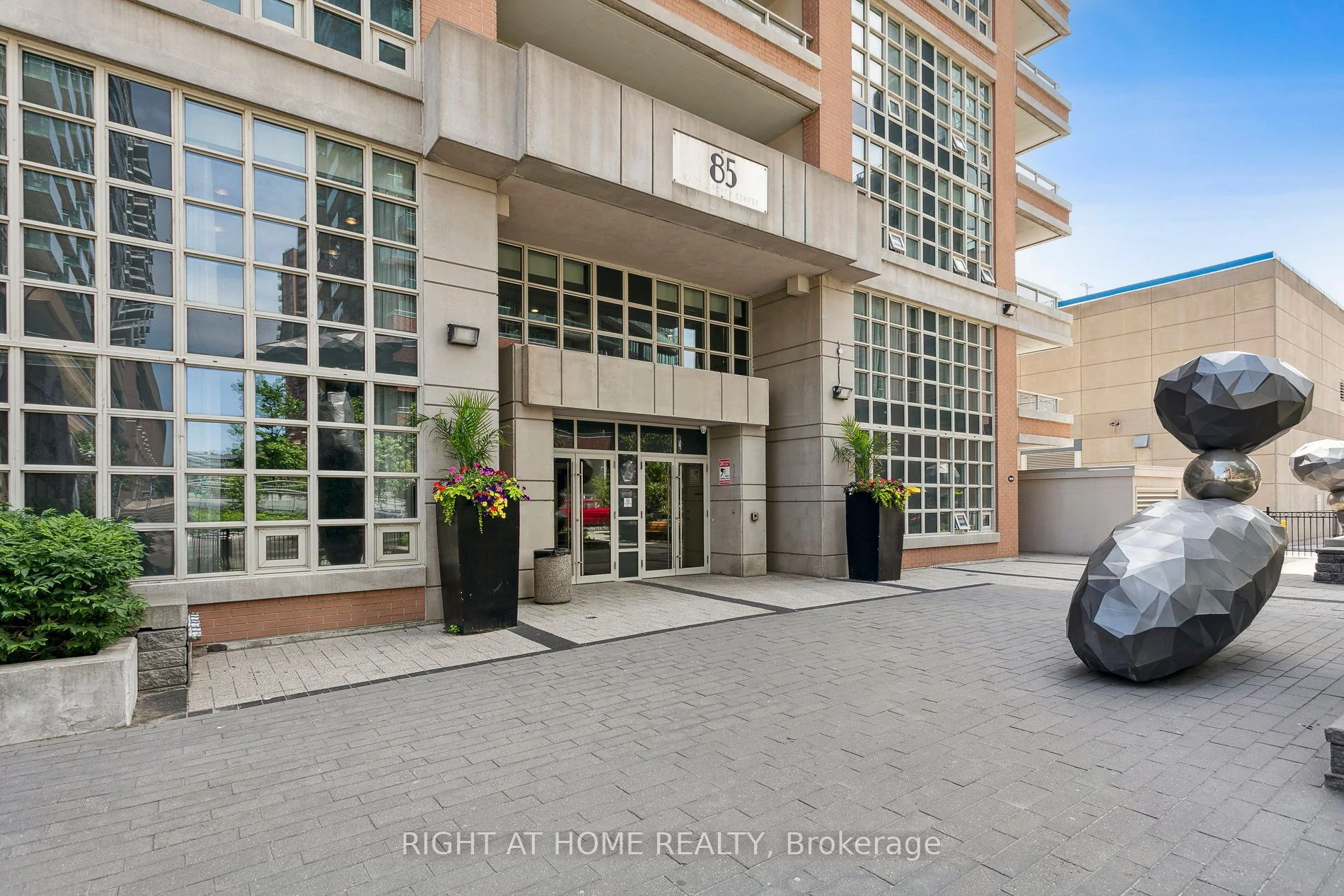 85 East Liberty Street 525, Toronto C01, On M6k 3r4
