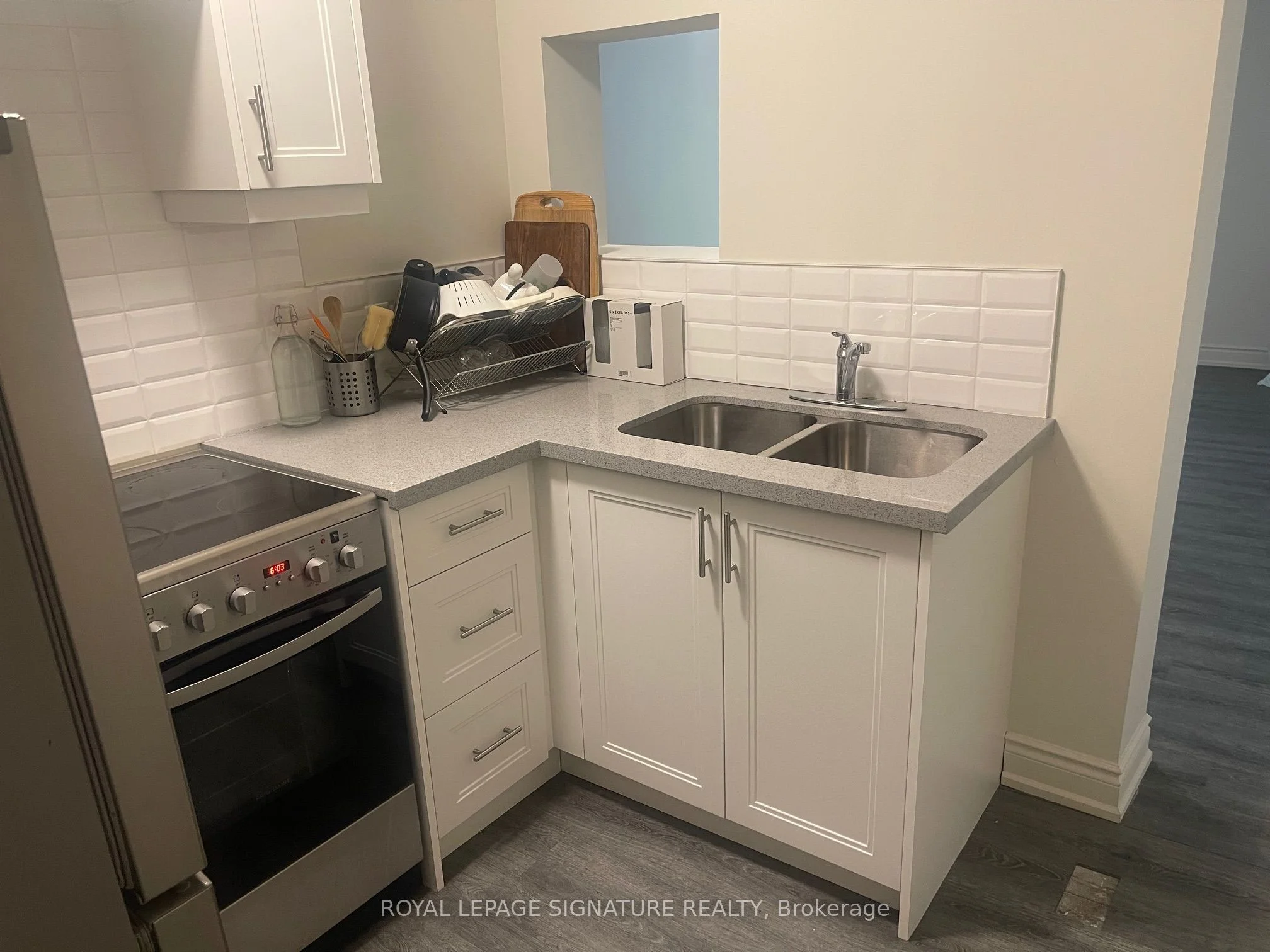 394 Dovercourt Road 24, Toronto C01, ON M6J 3E7