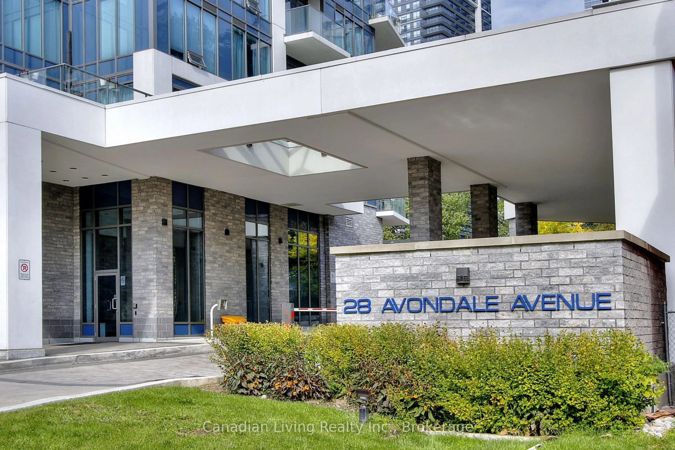 28 Avondale Avenue 907, Toronto C14, On M2n 0k2