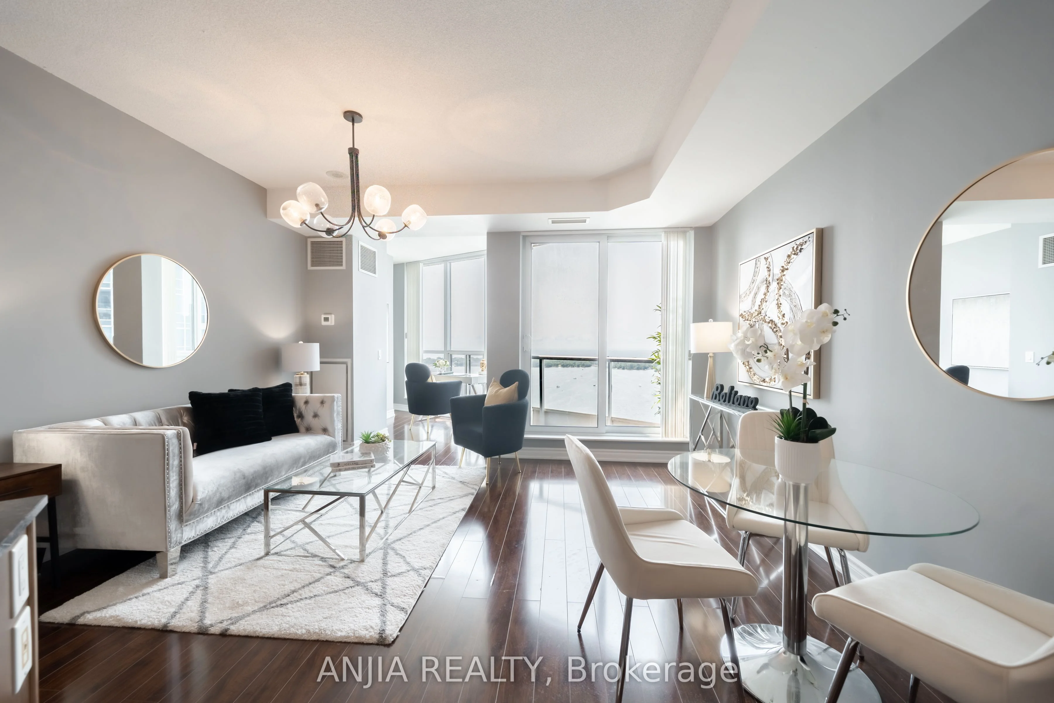 8 York Street 3411, Toronto C01, ON M5J 2Y2