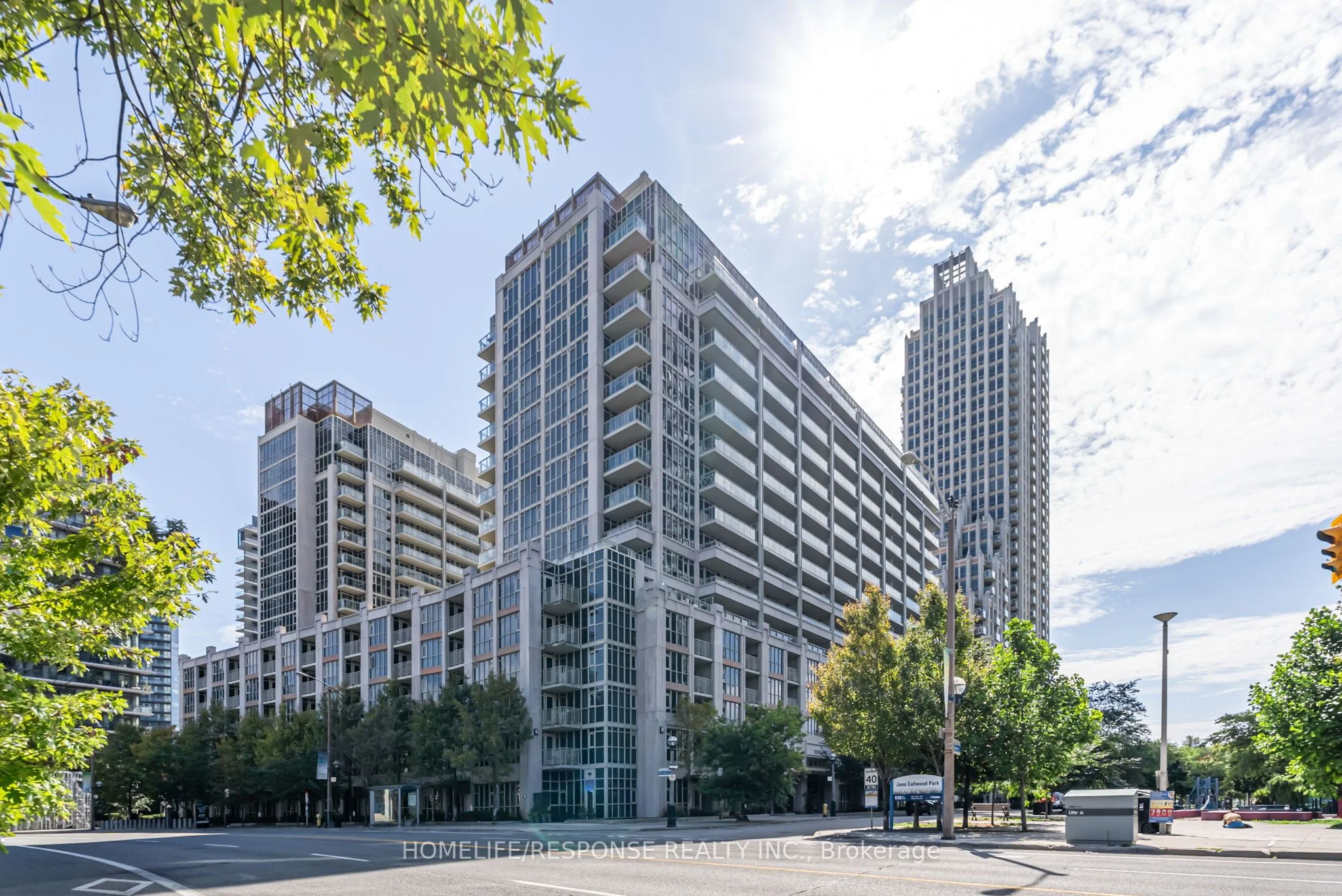 35 Bastion Street PH2002, Toronto C01, ON M5V 0C1