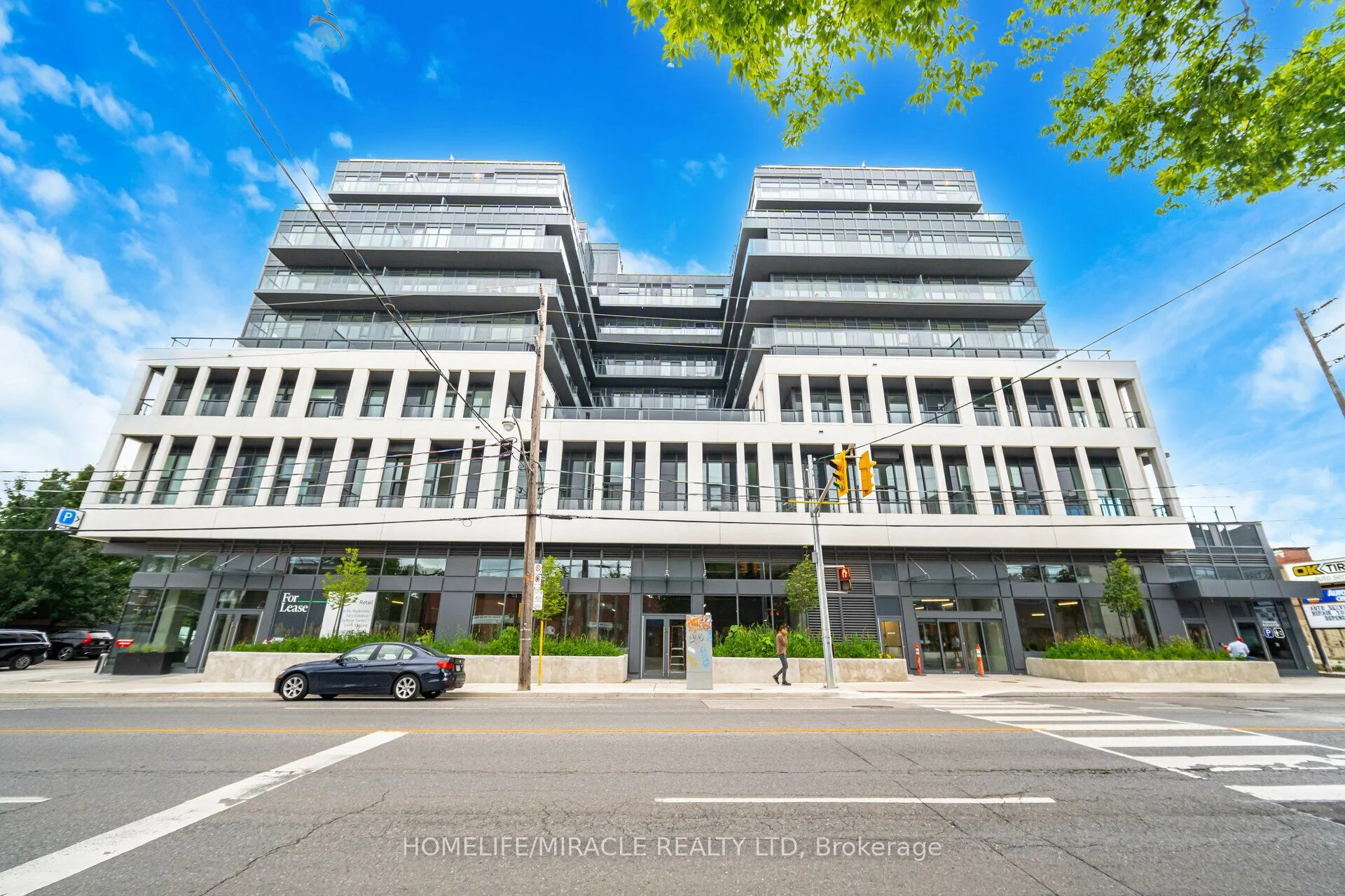 500 Dupont Street 317, Toronto C02, ON M6G 0B8