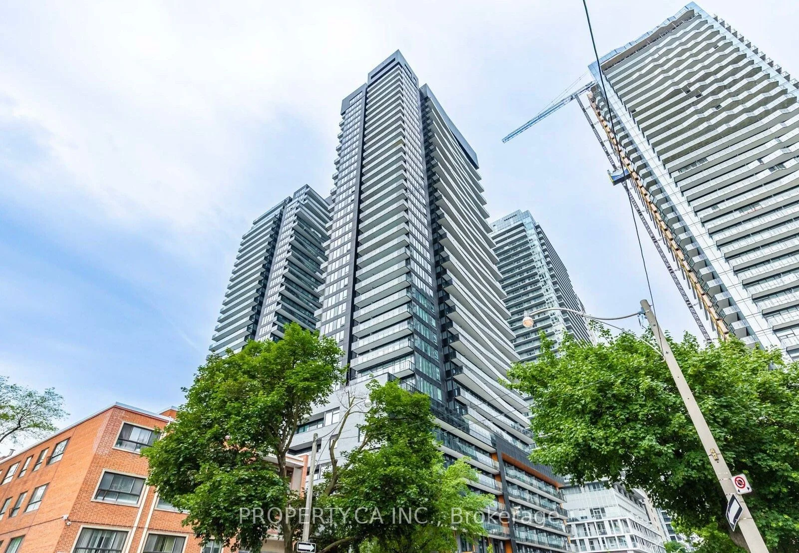 127 Broadway Avenue 803, Toronto C10, ON M4P 1V4