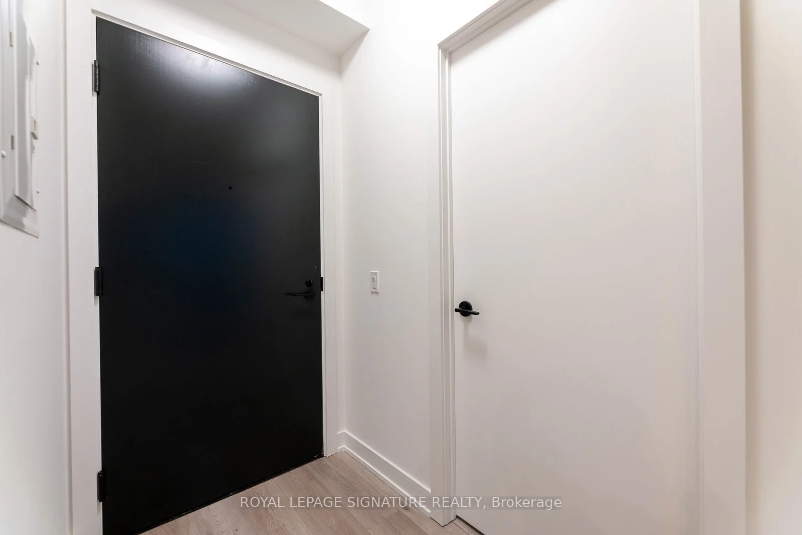 117 Broadway Avenue 1703, Toronto C10, ON M4P 1V3