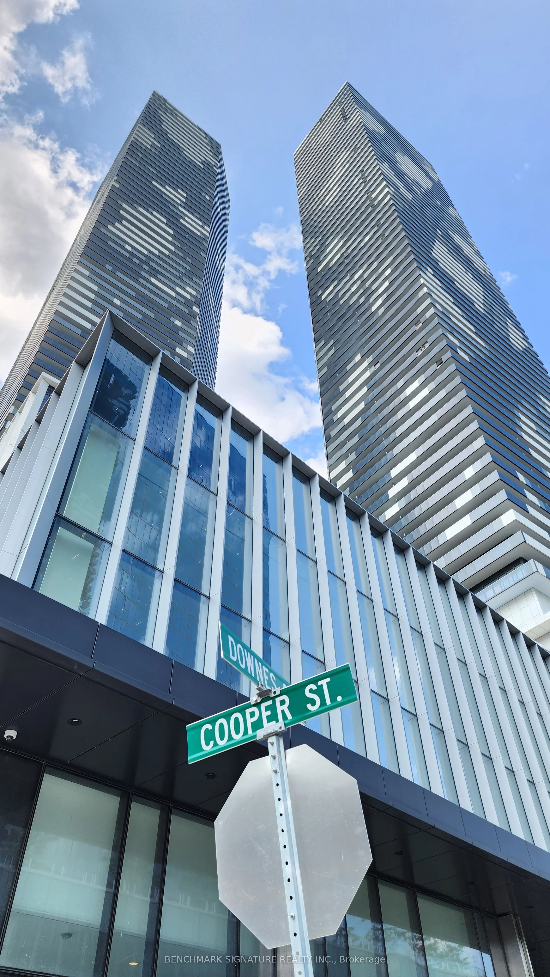 55 Cooper Street 4812, Toronto C08, On M5e 0g1