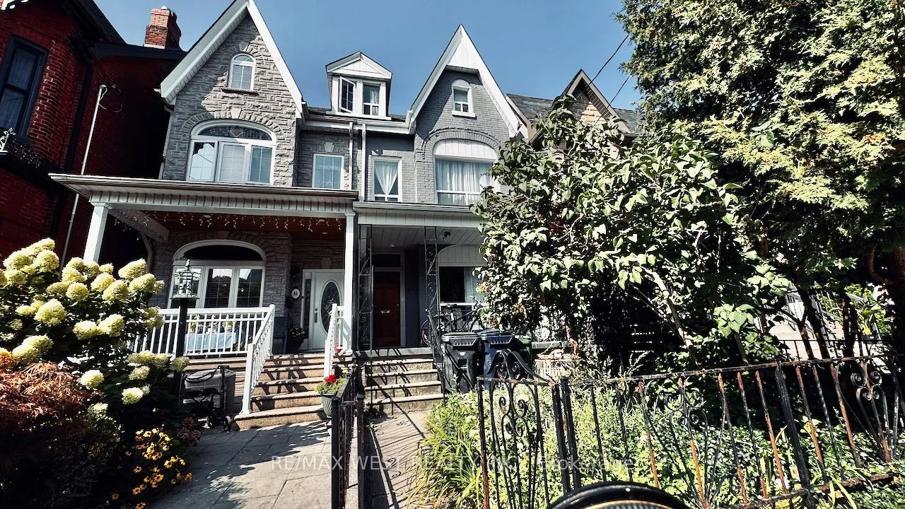 88 Montrose Avenue, Toronto C01, ON M6J 2T7