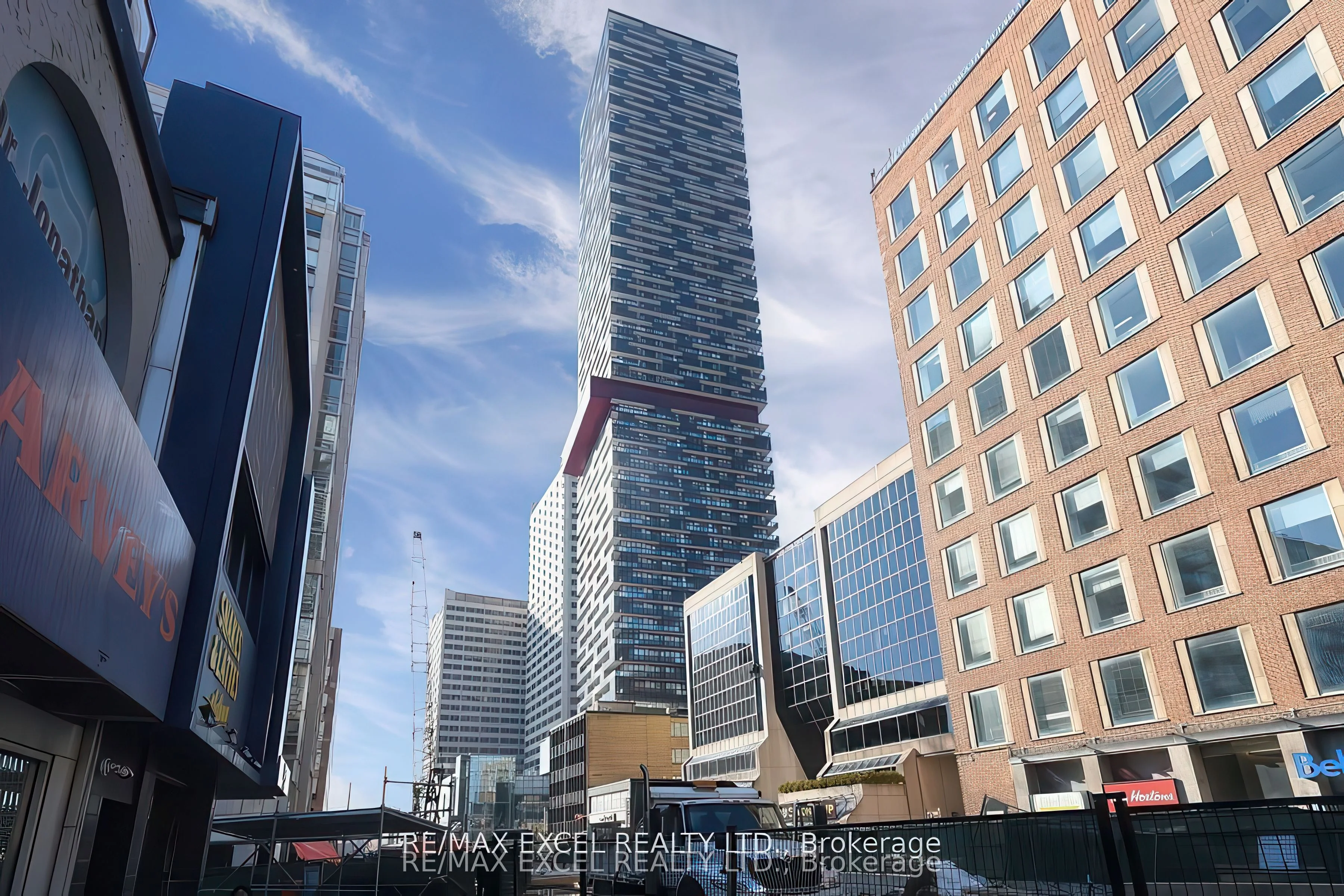 8 Eglinton Avenue E 3209, Toronto C10, ON M4P 1A6