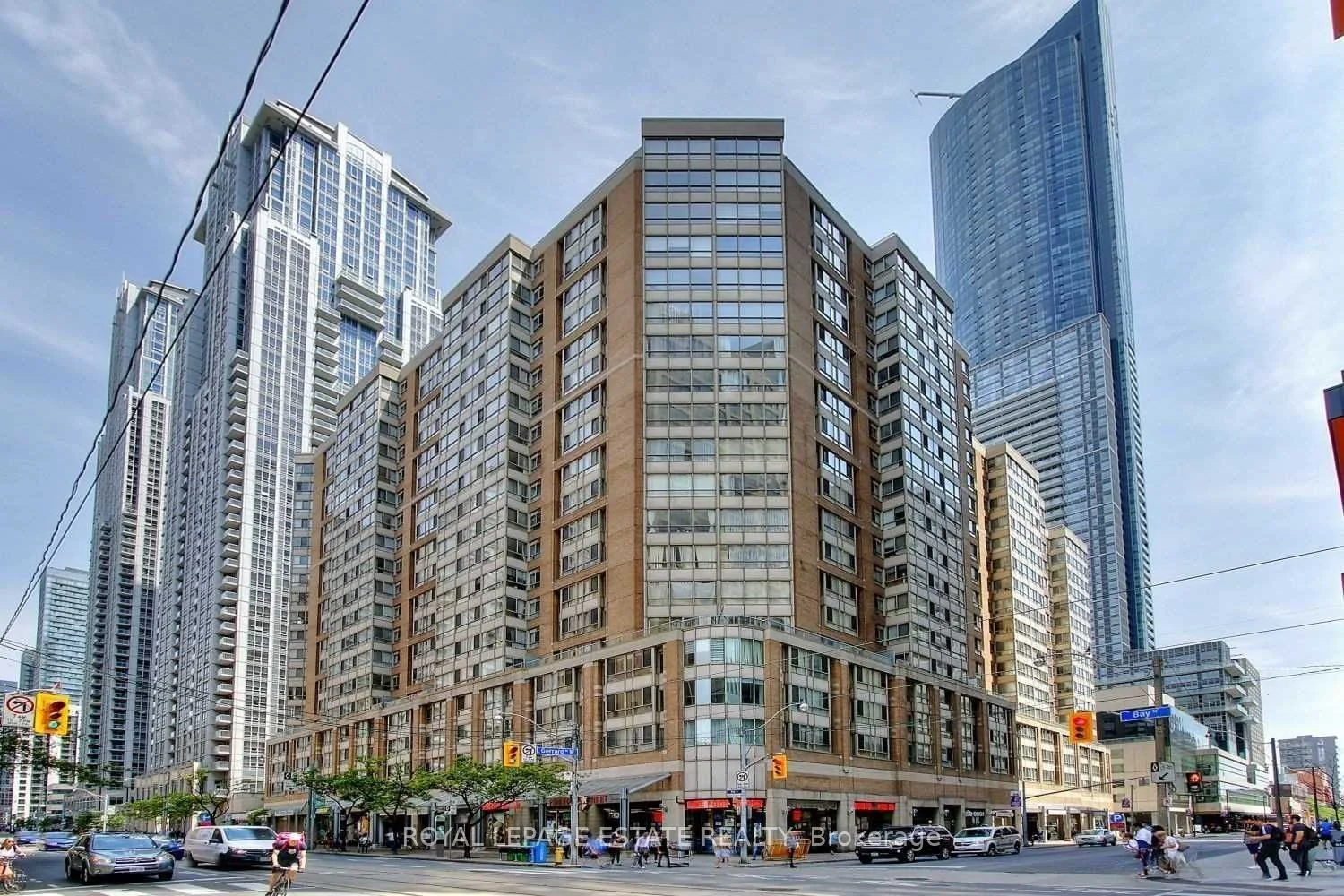711 Bay Street 1014, Toronto C01, ON M5G 2J8