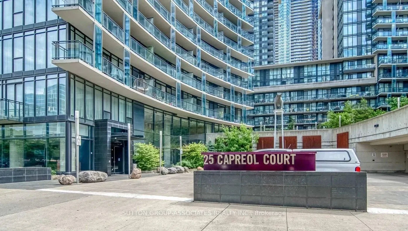 25 Capreol Court 2707, Toronto C01, ON M5V 3Z7