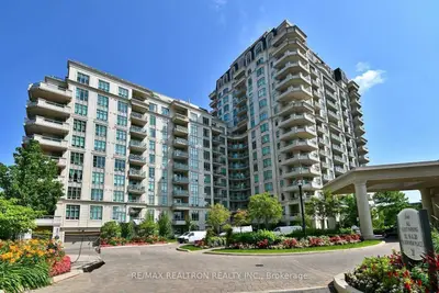 Condo Apartment in Toronto