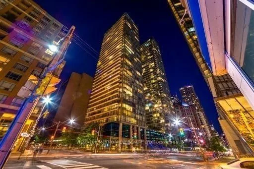 37 Grosvenor Street 3001, Toronto C01, ON M4Y 3G5