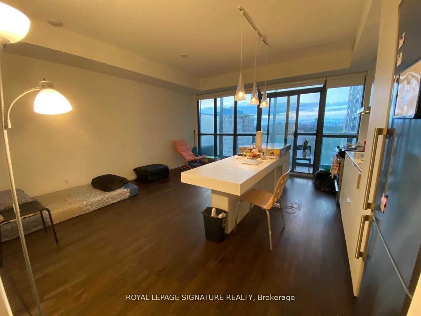 101 Charles Street E 1809, Toronto C08, ON M4Y 0A9