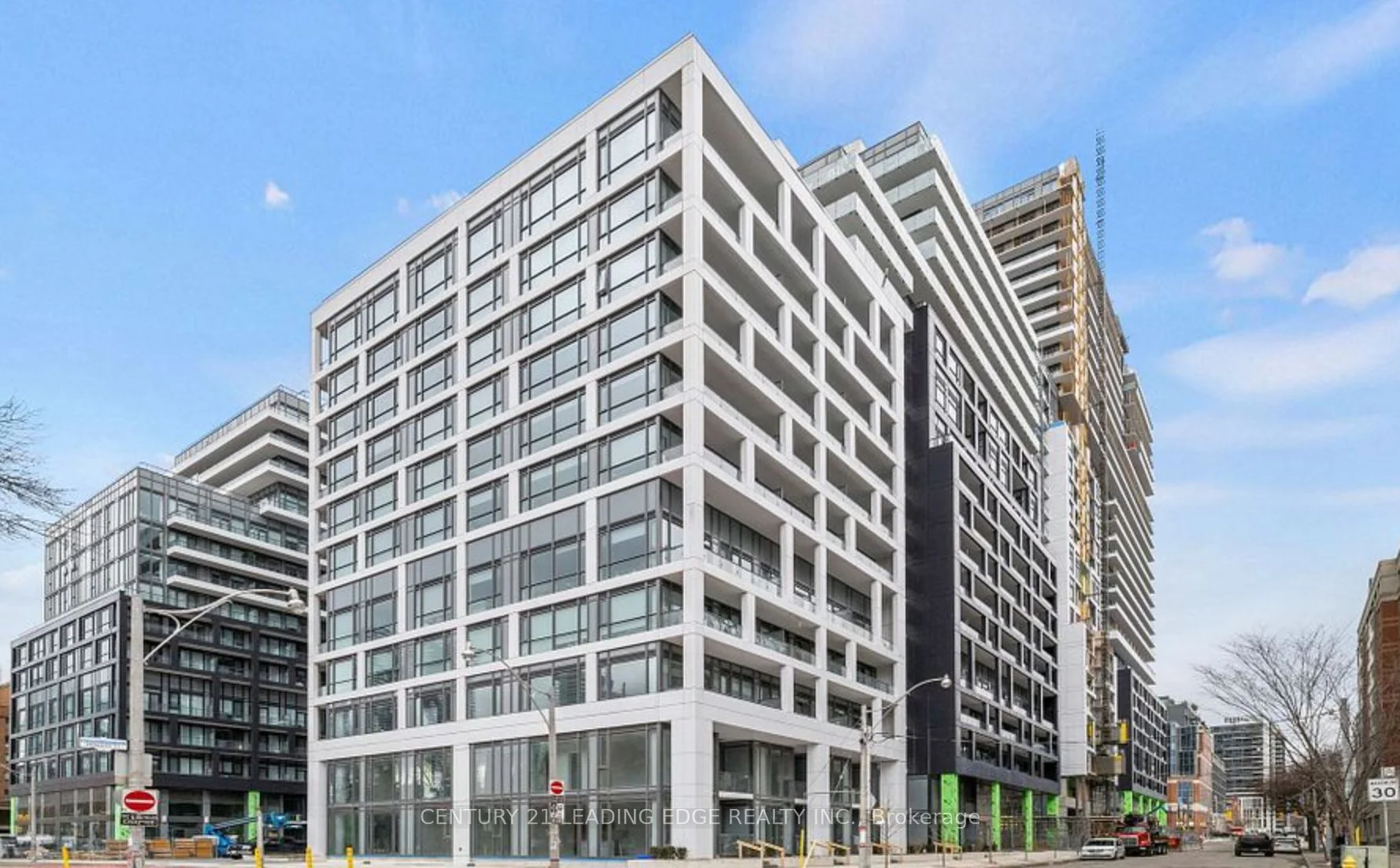 60 Princess Street 614, Toronto C08, ON M5A 2C7
