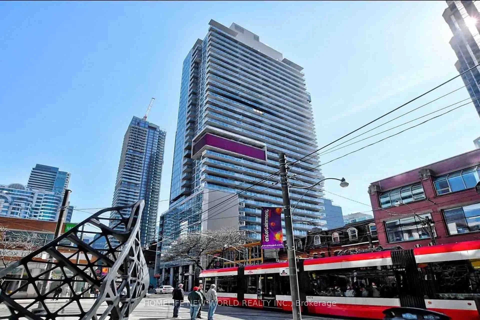 375 King Street W 2401, Toronto C01, ON M5V 1K1