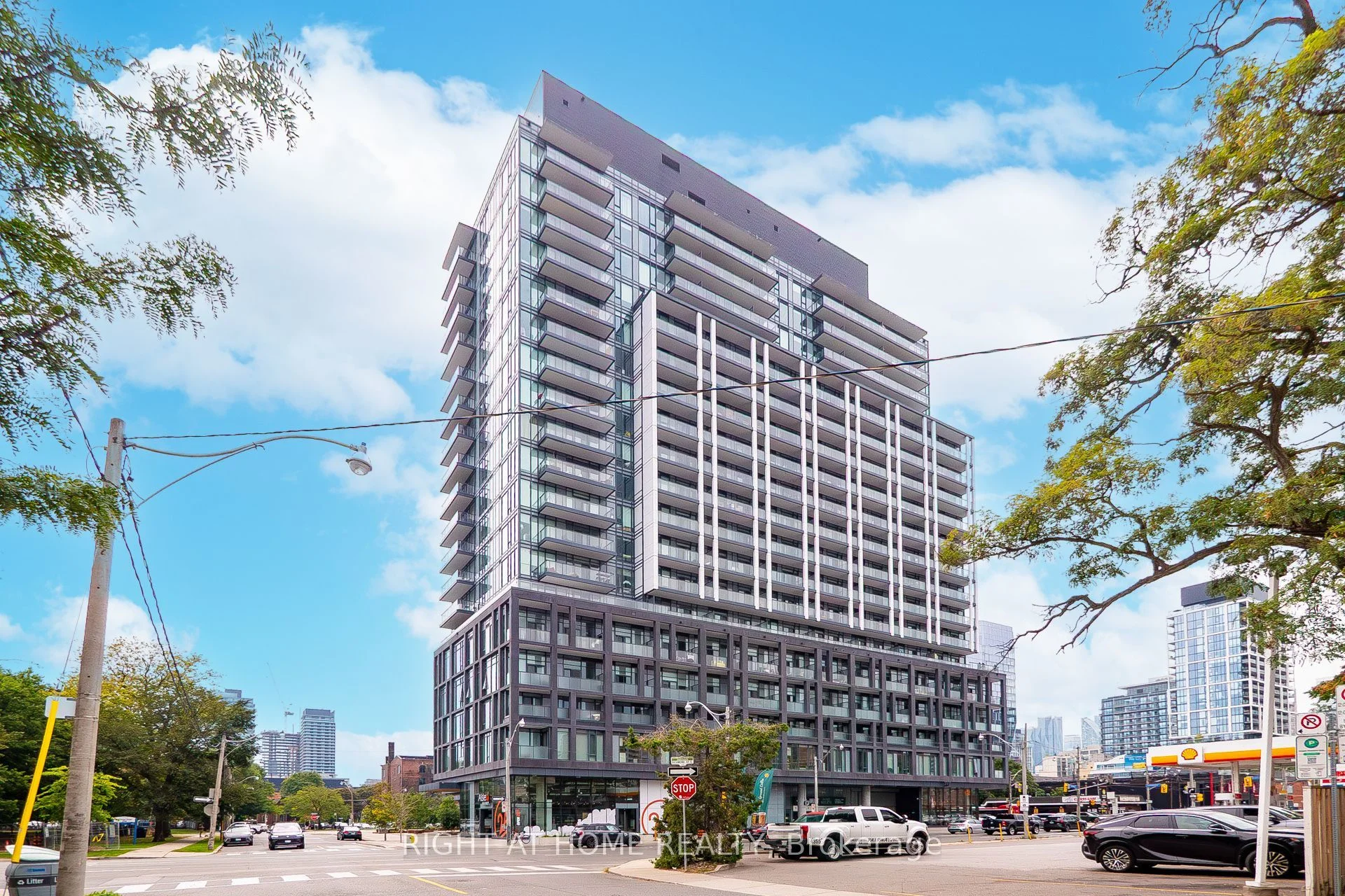 50 Power Street 1430, Toronto C08, ON M5A 0V3