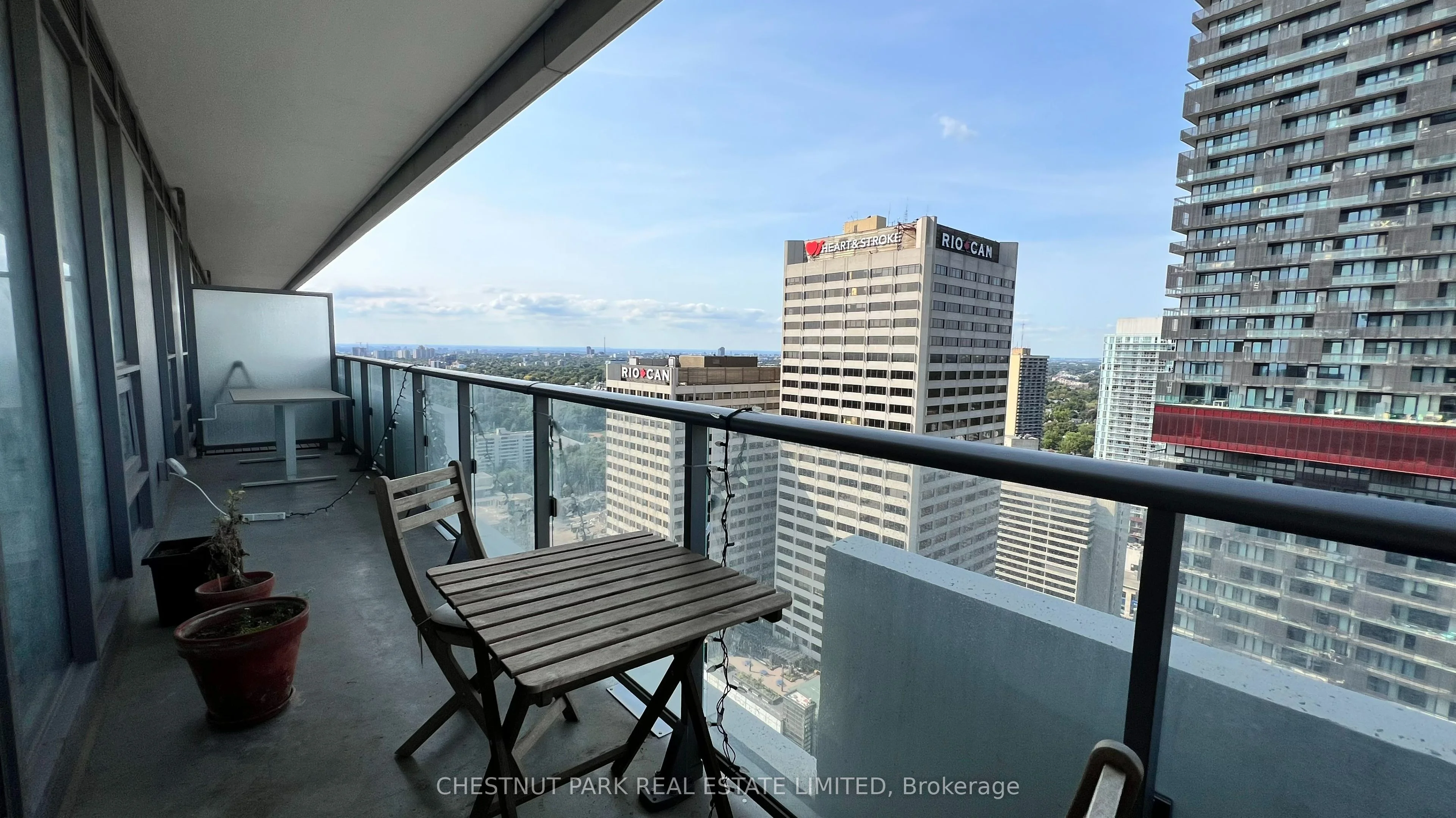 2221 Yonge Street 3101, Toronto C10, On M4s 2b4