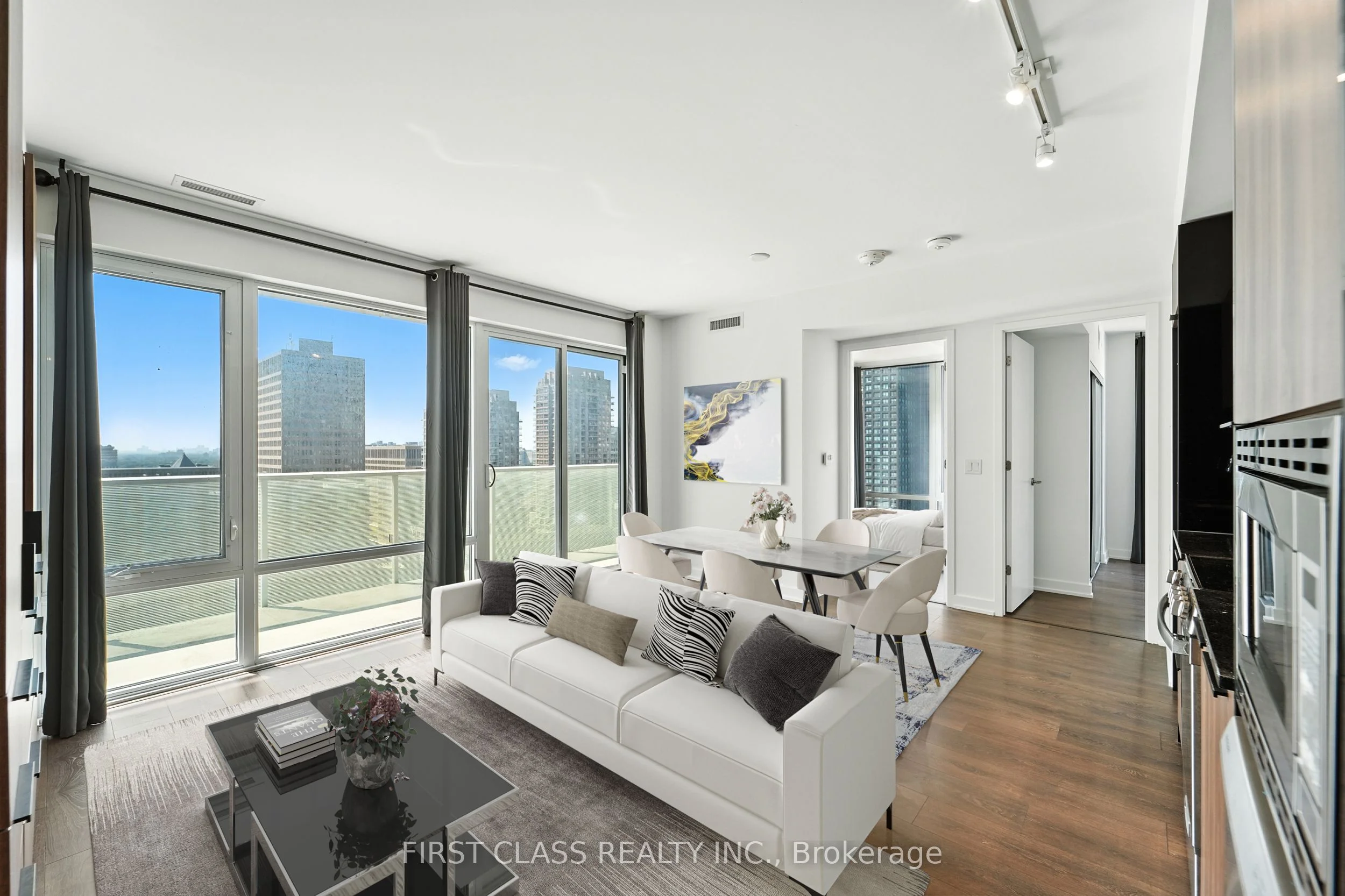 Condo Apartment in Toronto