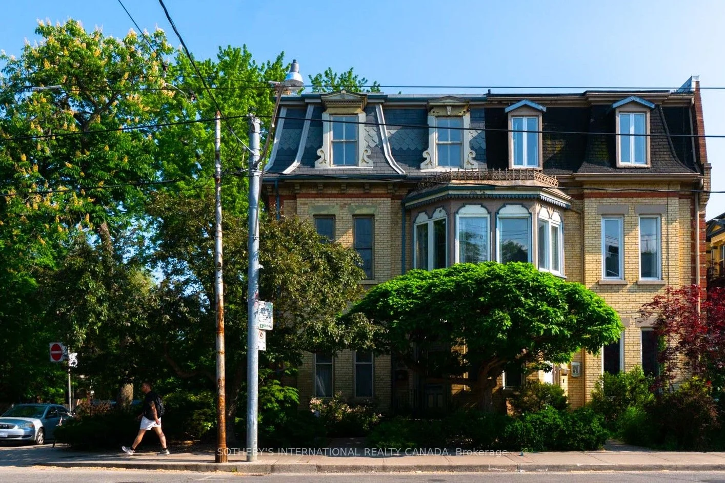 215-217 Carlton Street Unit 2, Toronto C08, ON M5A 2K9