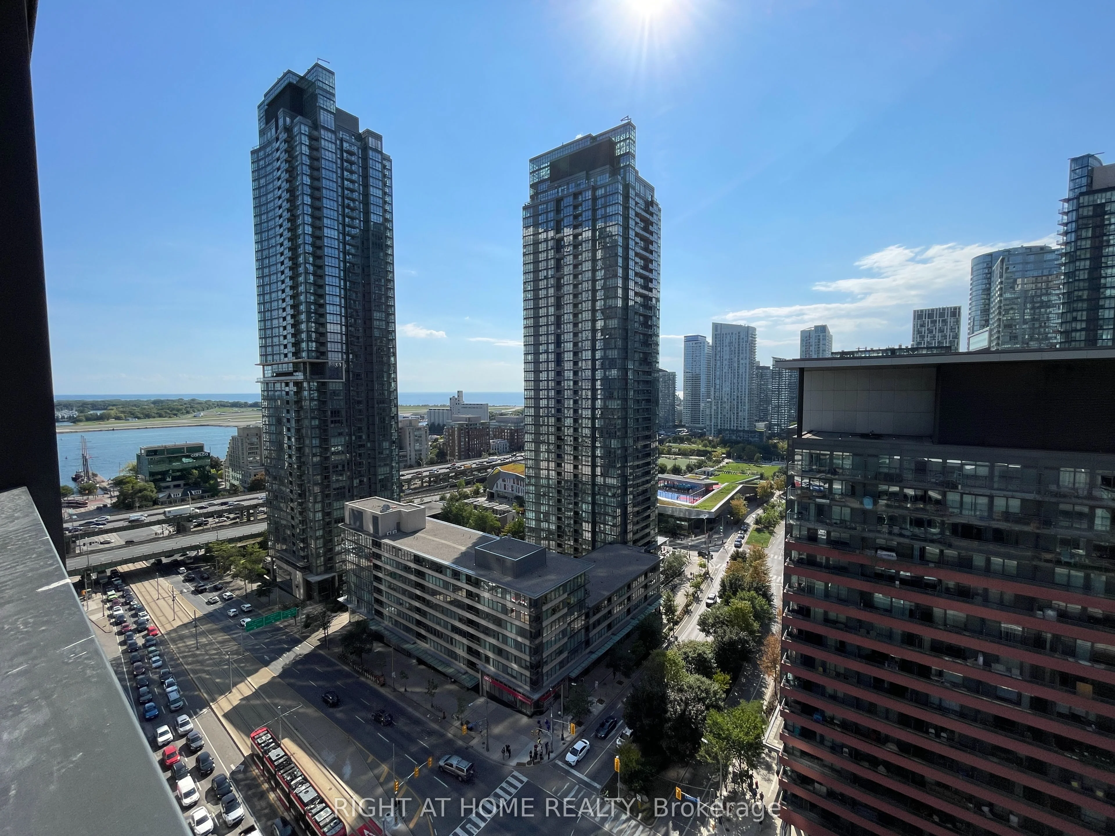 3 Concord Cityplace Way 2012, Toronto C01, ON M5V 0X4