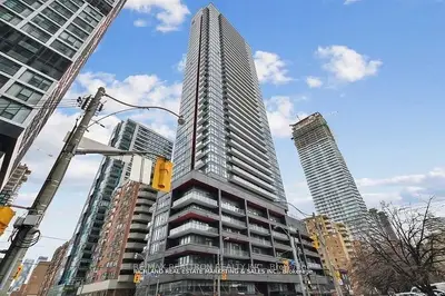 Condo Apartment in Toronto