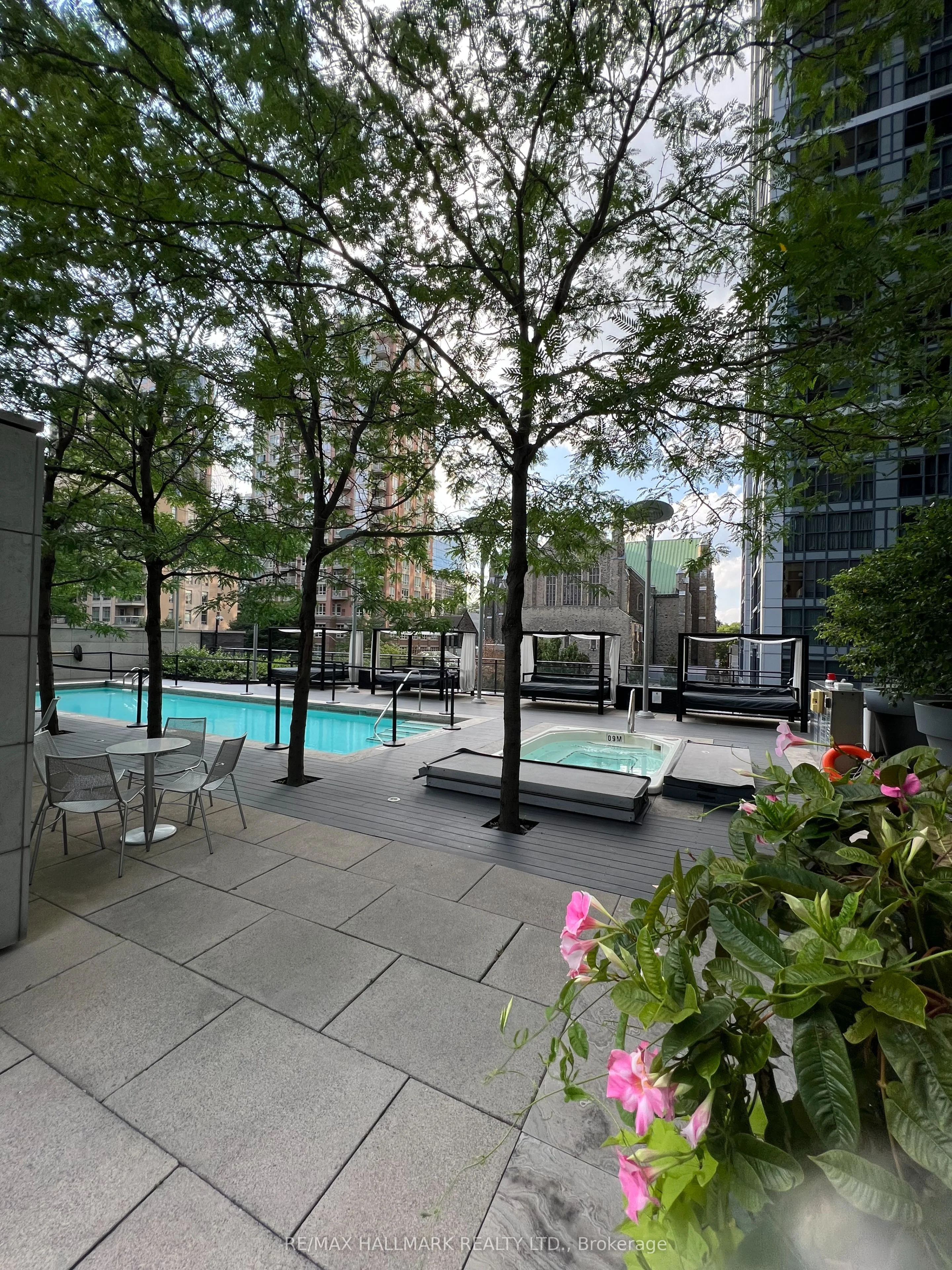 110 Charles Street E 3105, Toronto C08, ON M4Y 1T5