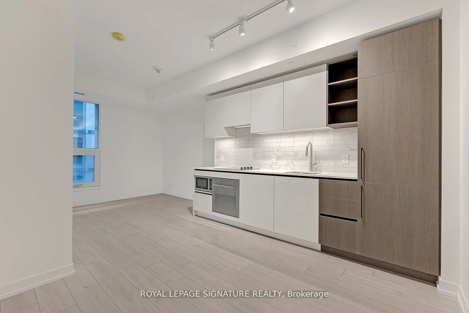 55 Mercer Street 522, Toronto C01, On M5v 3w2