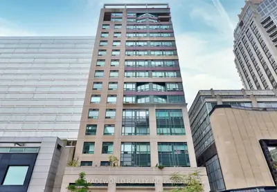 Condo Apartment in Toronto