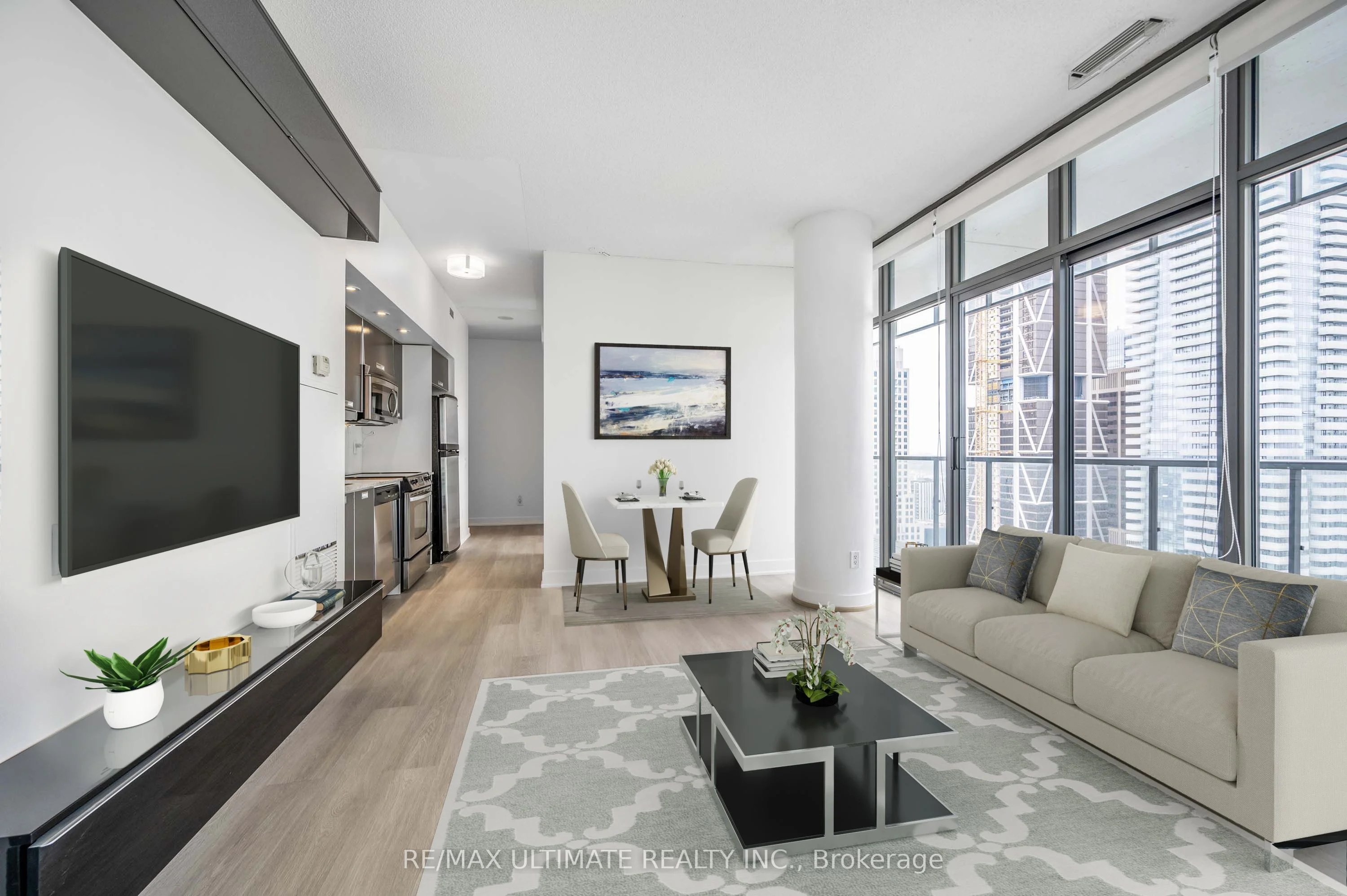 33 Charles Street E 3808, Toronto C08, ON M4Y 0A2