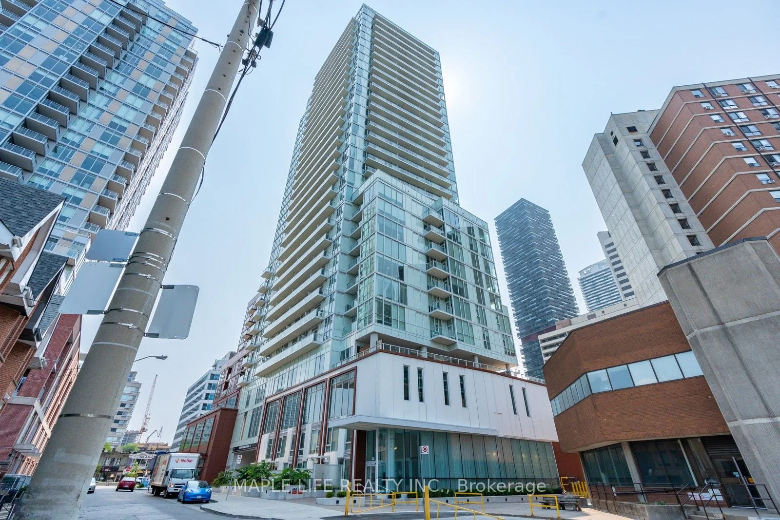 33 Helendale Avenue 1901, Toronto C03, ON M4R 1C5