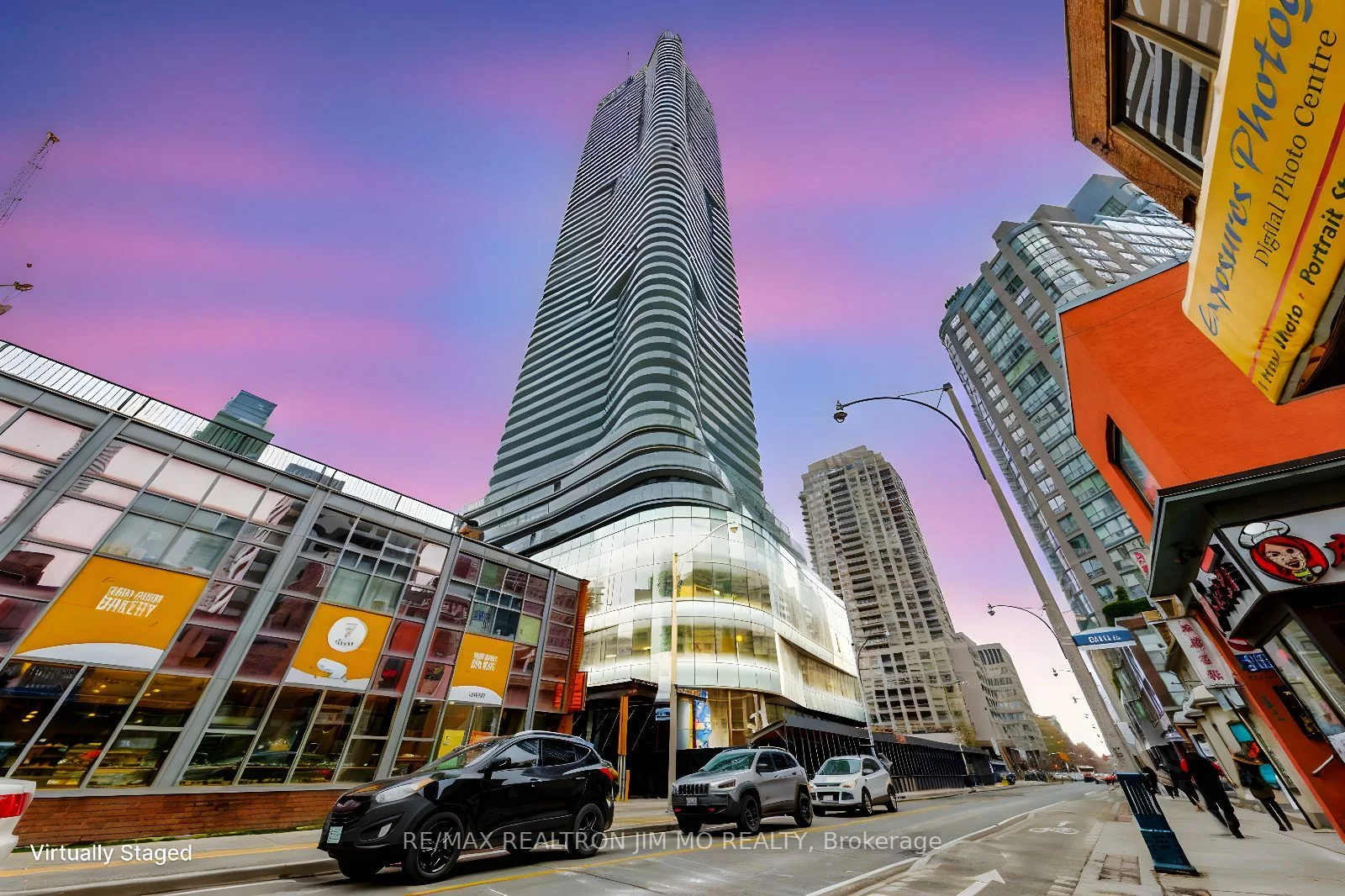 11 Wellesley Street W 5802, Toronto C01, ON M4Y 1E8
