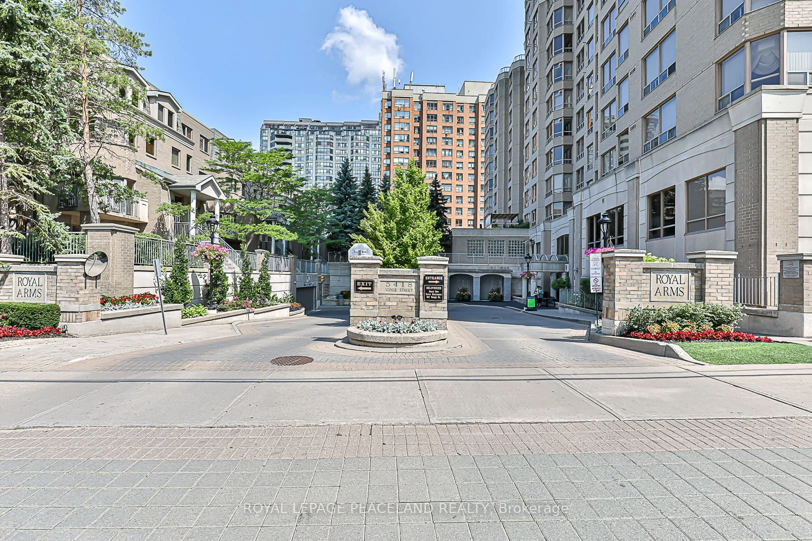 5418 Yonge Street 1502, Toronto C07, ON M2N 6X4