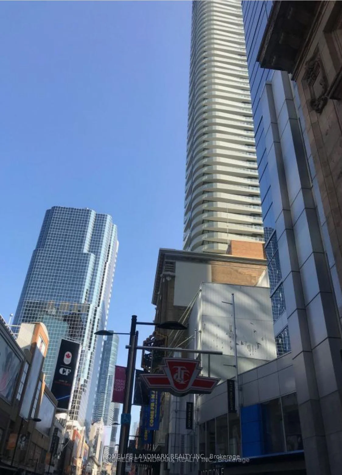 197 yonge Street 1611, Toronto C08, ON M5B 1M4
