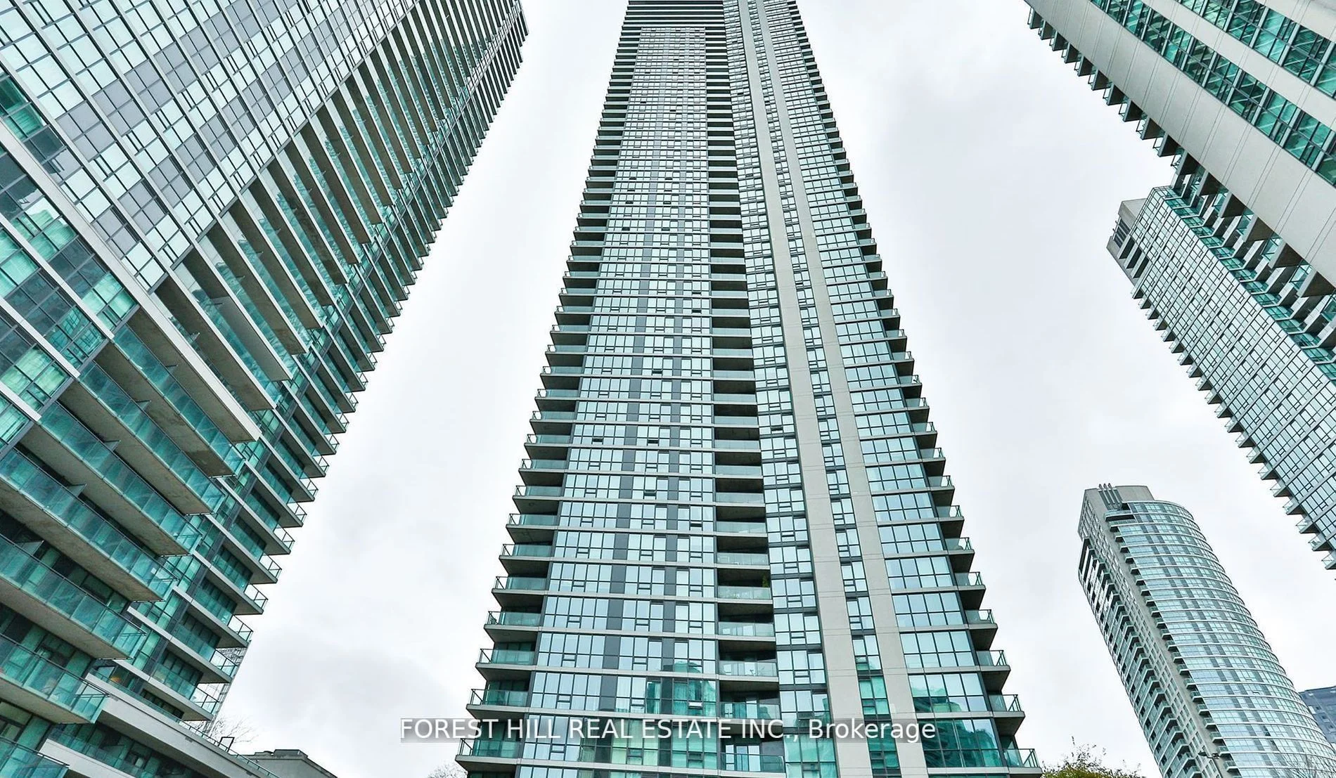 18 Harbour Street 2605, Toronto C01, ON M5J 2Z6