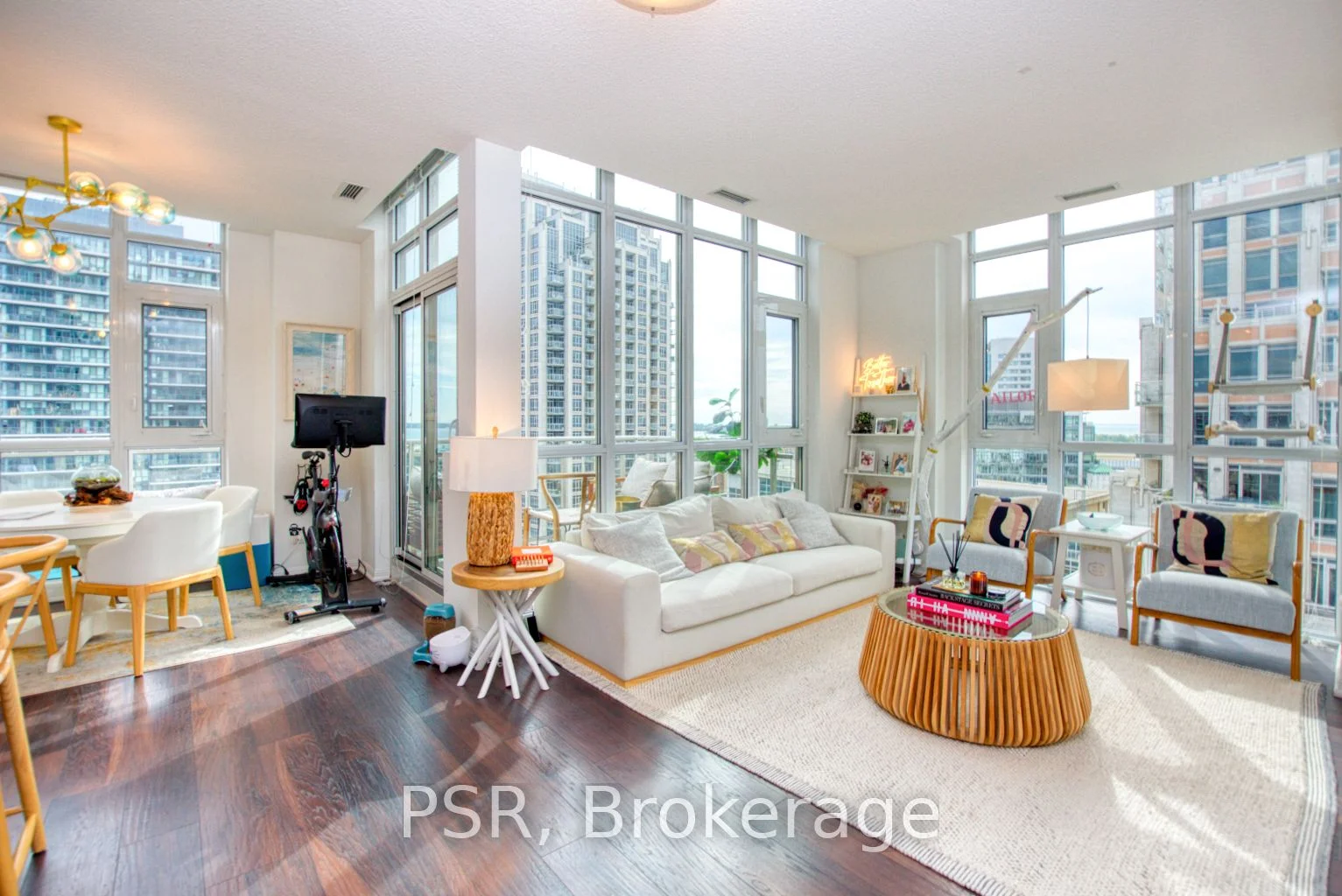 35 Bastion Street 2007, Toronto C01, ON M5V 0C2