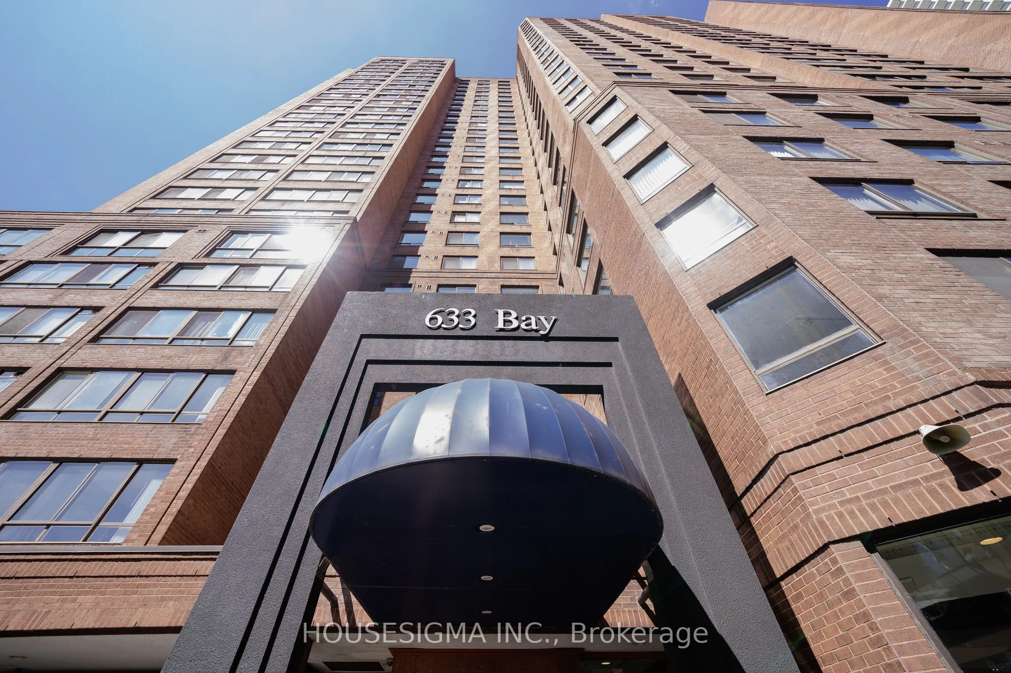 633 Bay Street 1612, Toronto C01, ON M5G 2G4