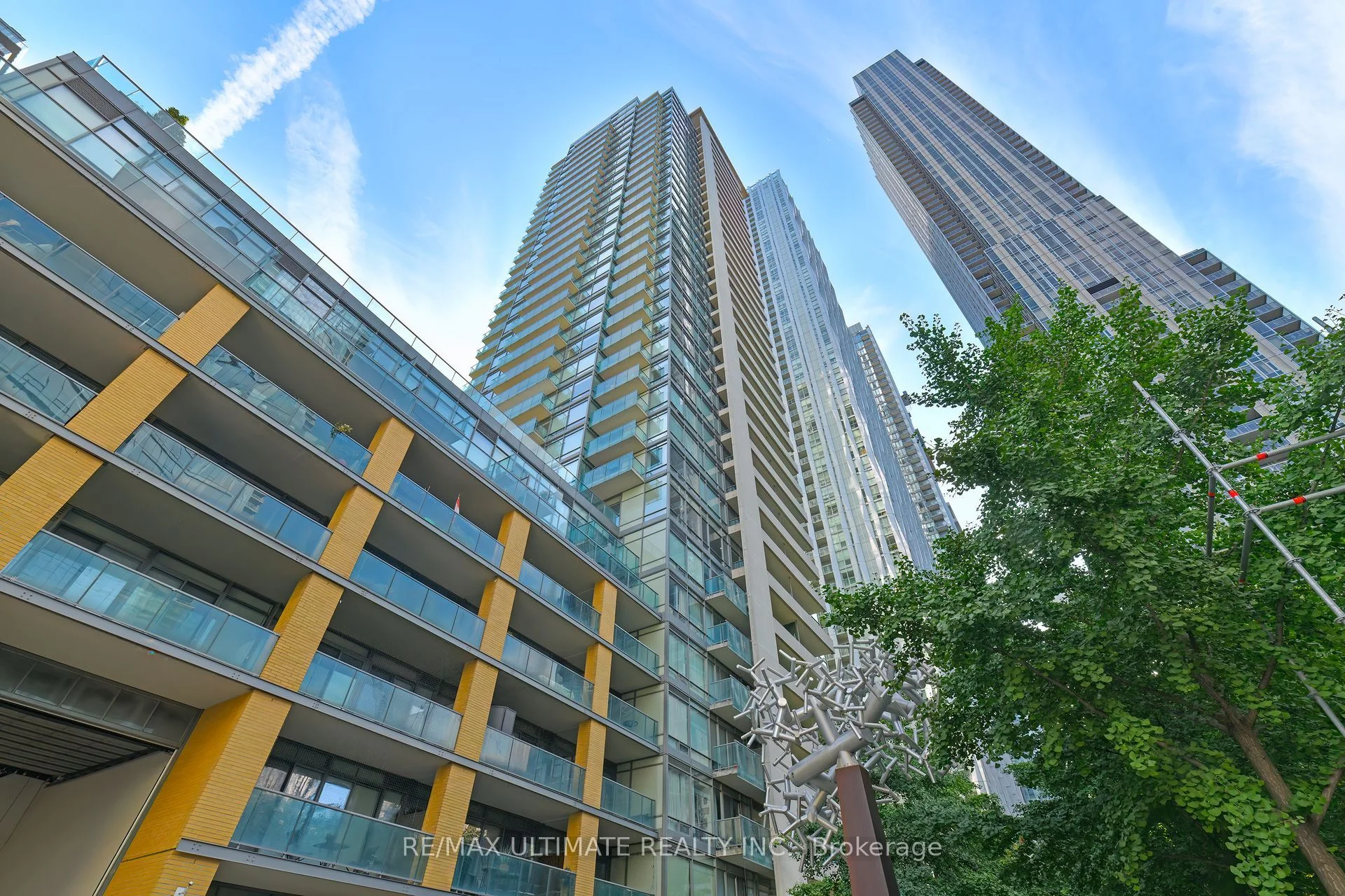18 Yorkville Avenue 3004, Toronto C02, ON M4W 1L4