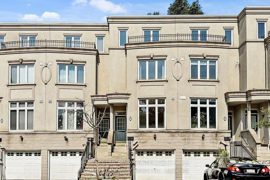 19 English Garden Way, Toronto C07, ON M2M 4M4