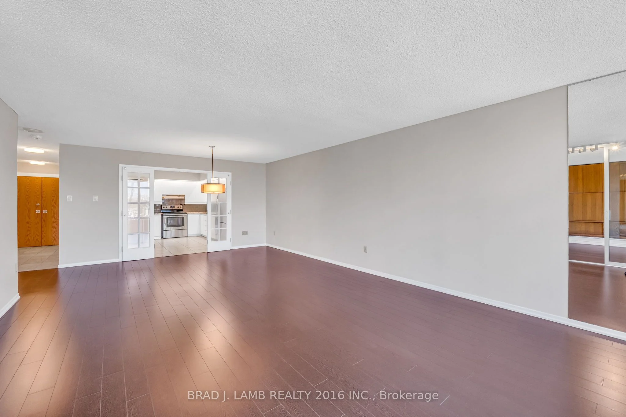 110 Bloor Street 1802, Toronto C02, ON M5S 2W7