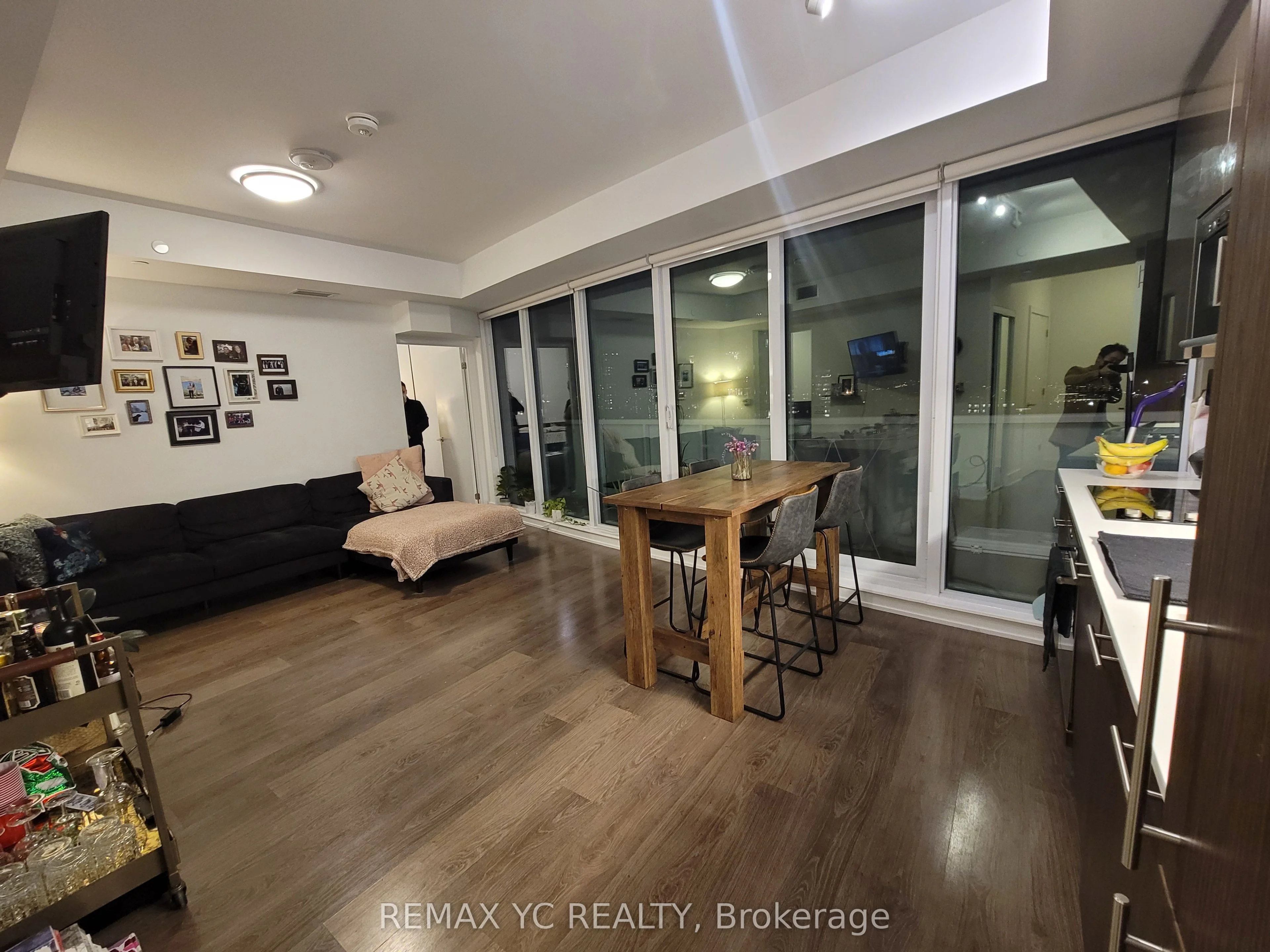 403 Church Street 2509, Toronto C08, ON M4Y 0C9