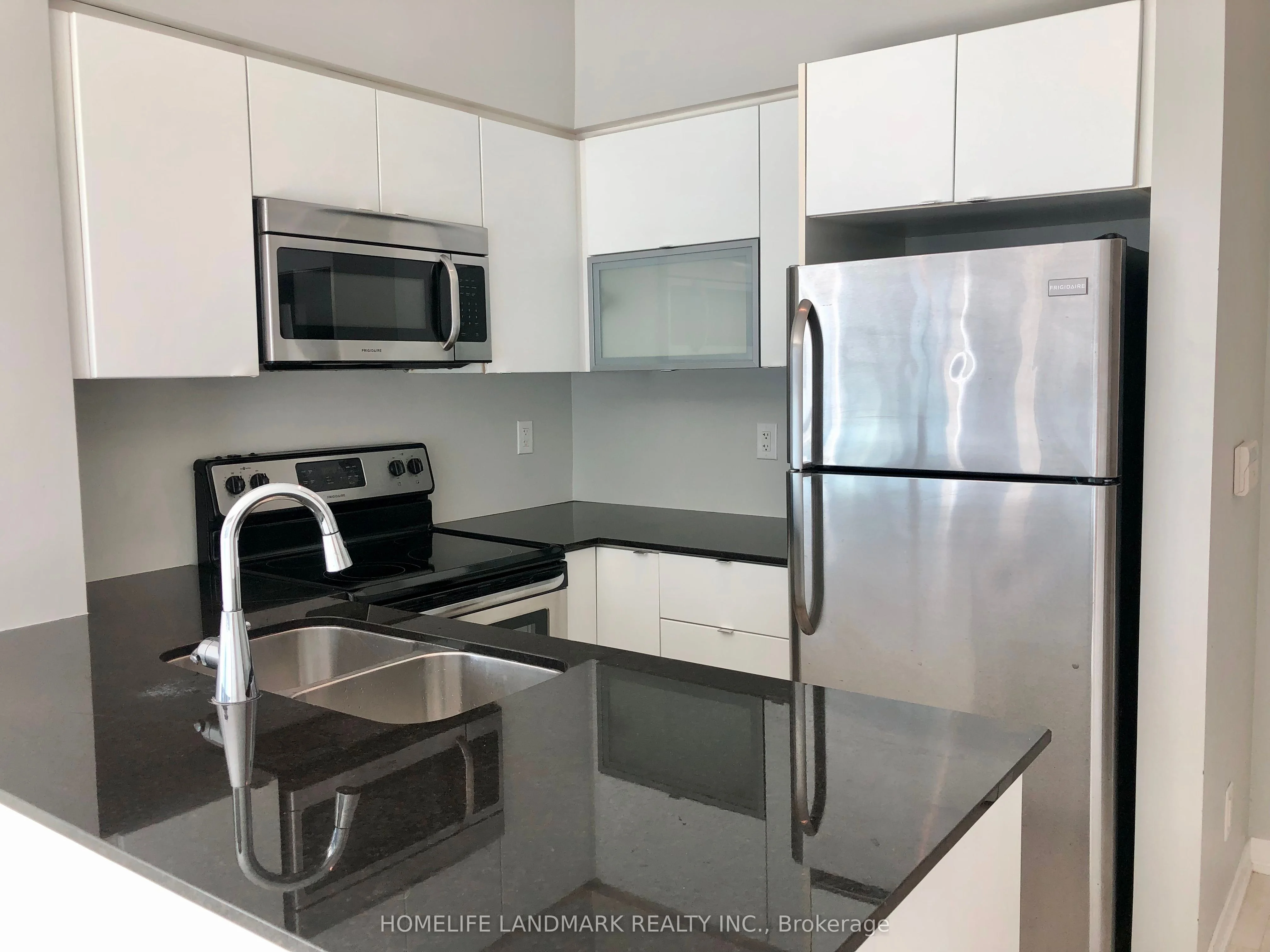 150 East Liberty Street 1812, Toronto C01, ON M6K 3R5