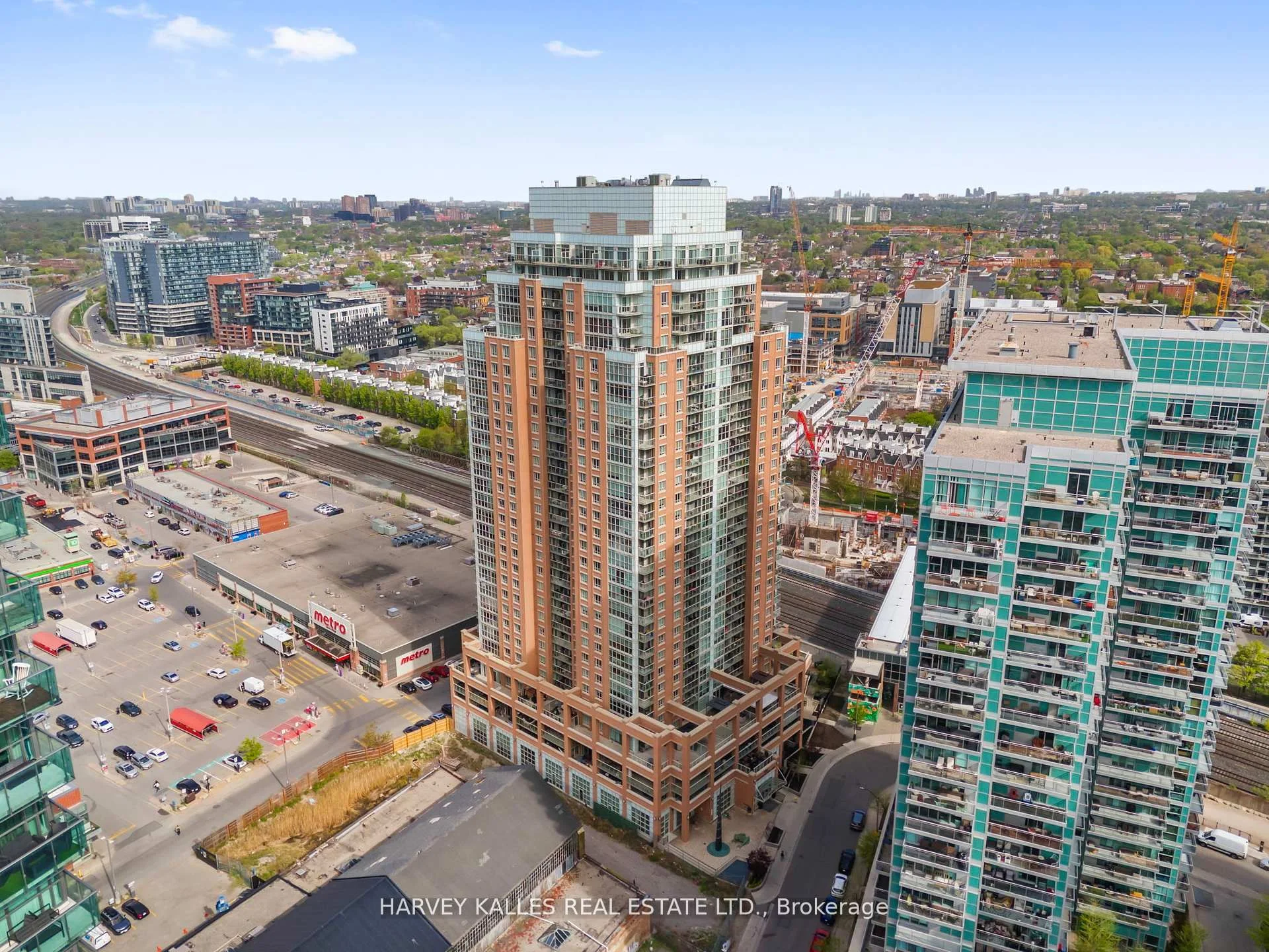 Condo Apartment in Toronto