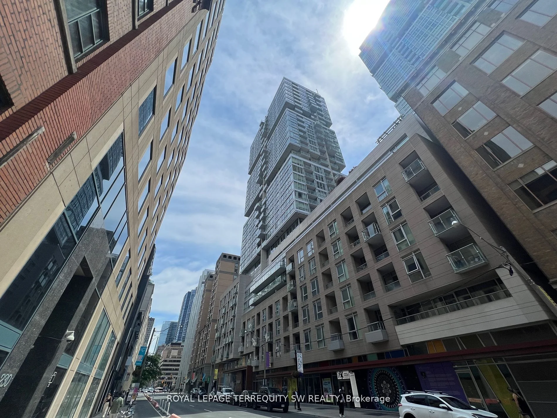 199 Richmond Street 2202, Toronto C01, ON M5V 0H4
