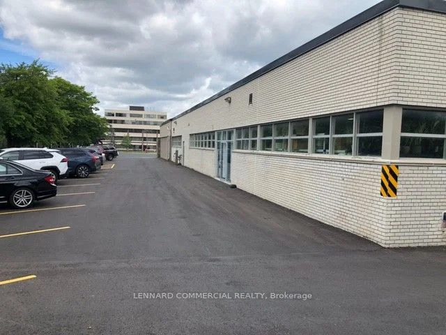 55 Gervais Drive, Toronto, On M3c 1z2