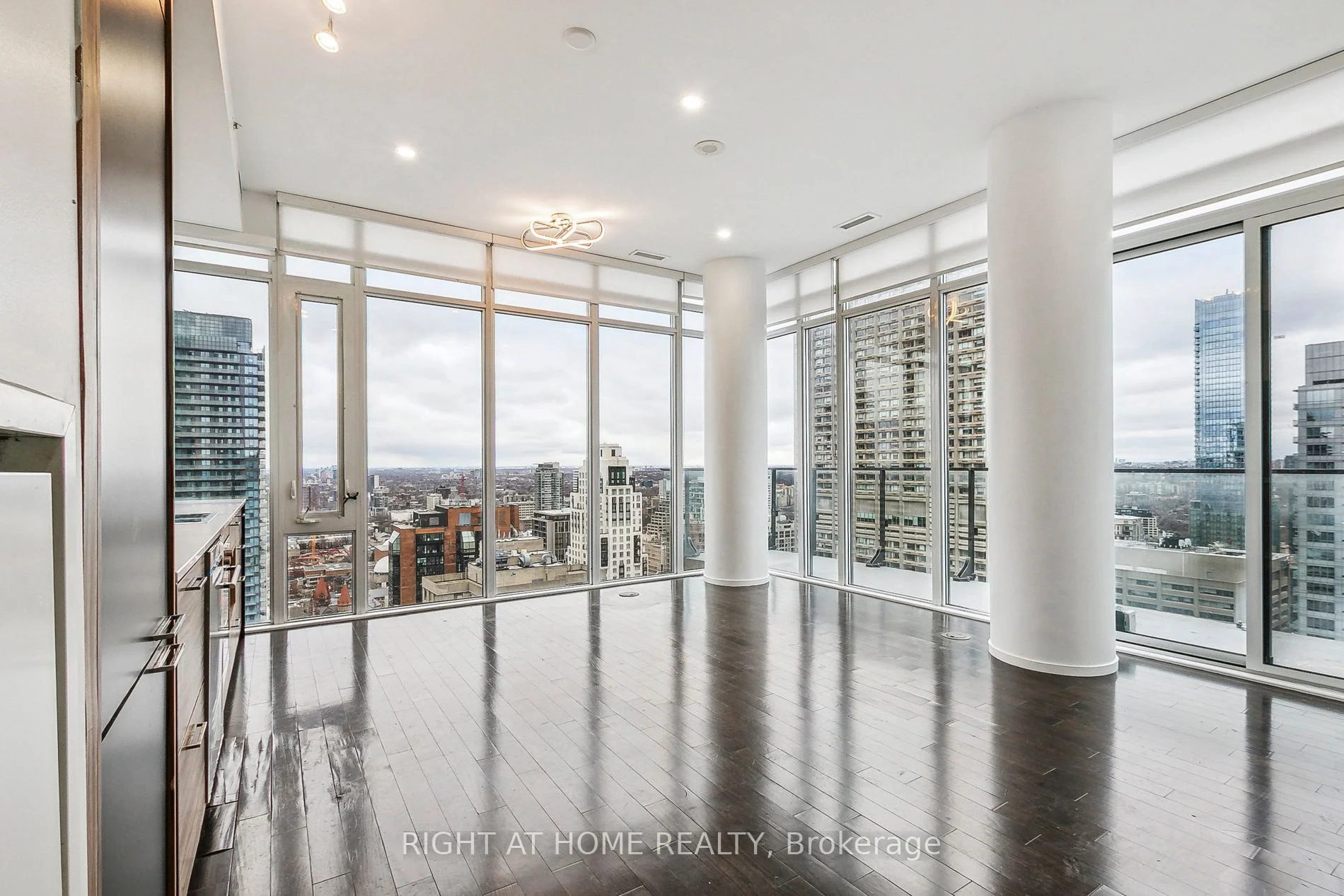 75 St Nicholas Street 3506, Toronto C01, On M4y 0a5