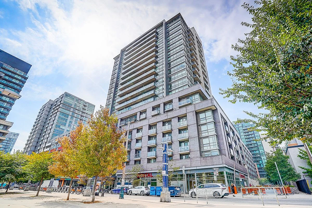 68 Abell Street 827, Toronto C01, ON M6J 0B1