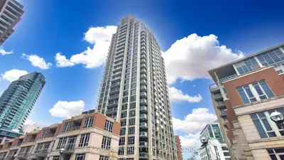 Condo Apartment in Toronto