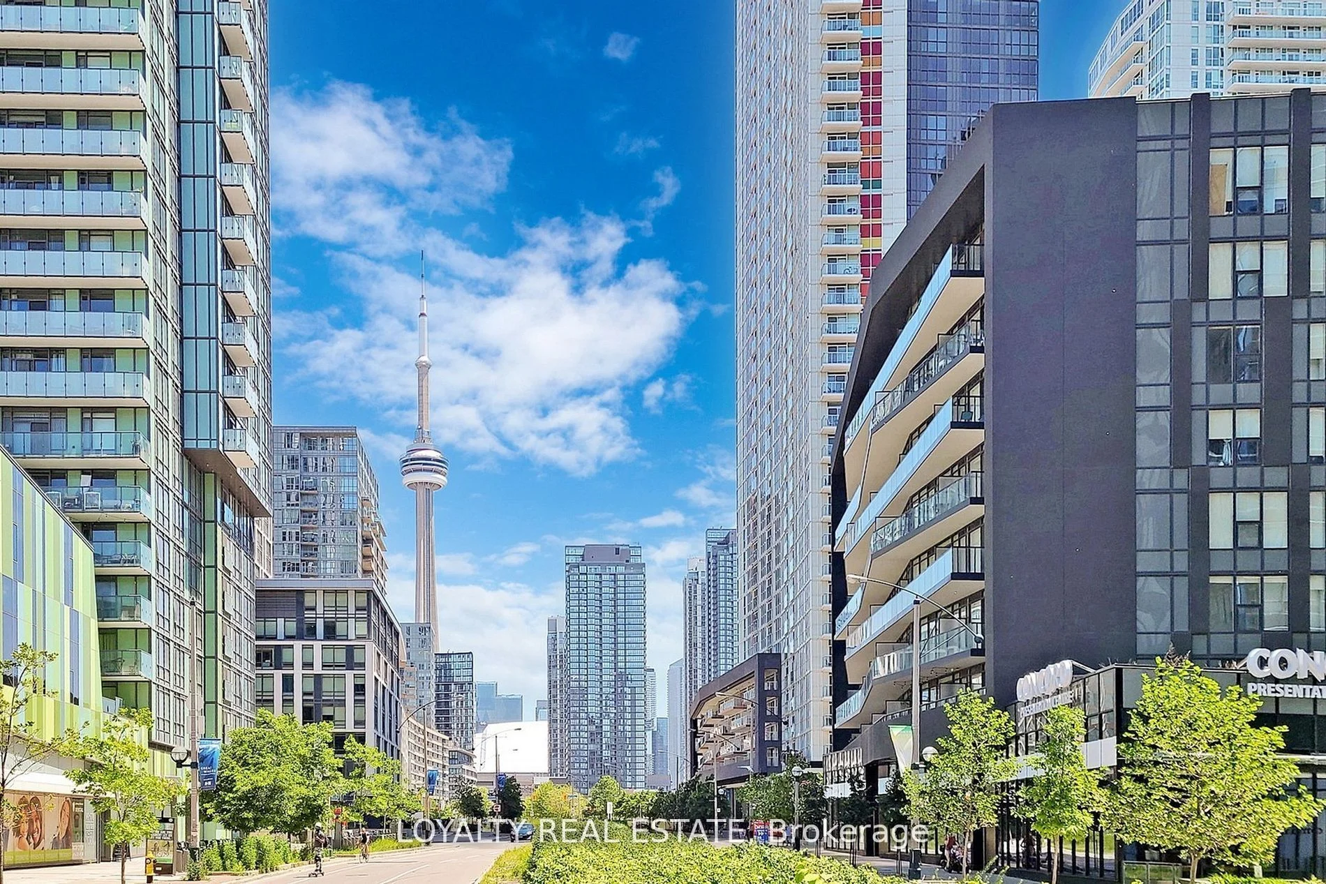 70 Queens Wharf Road 1803, Toronto C01, ON M5V 0J2