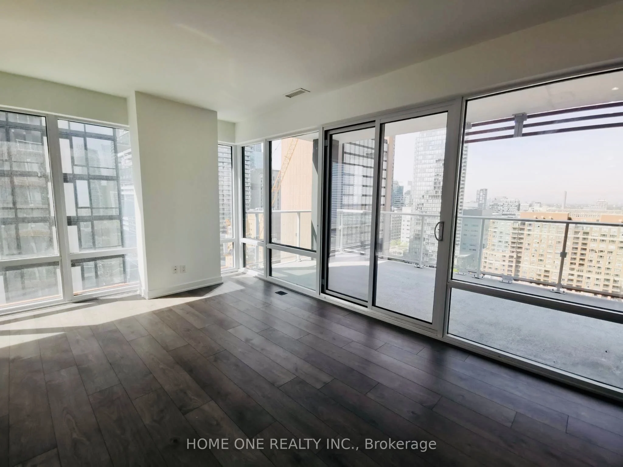18 Maitland Terrace 1805, Toronto C08, On M4y 0h2