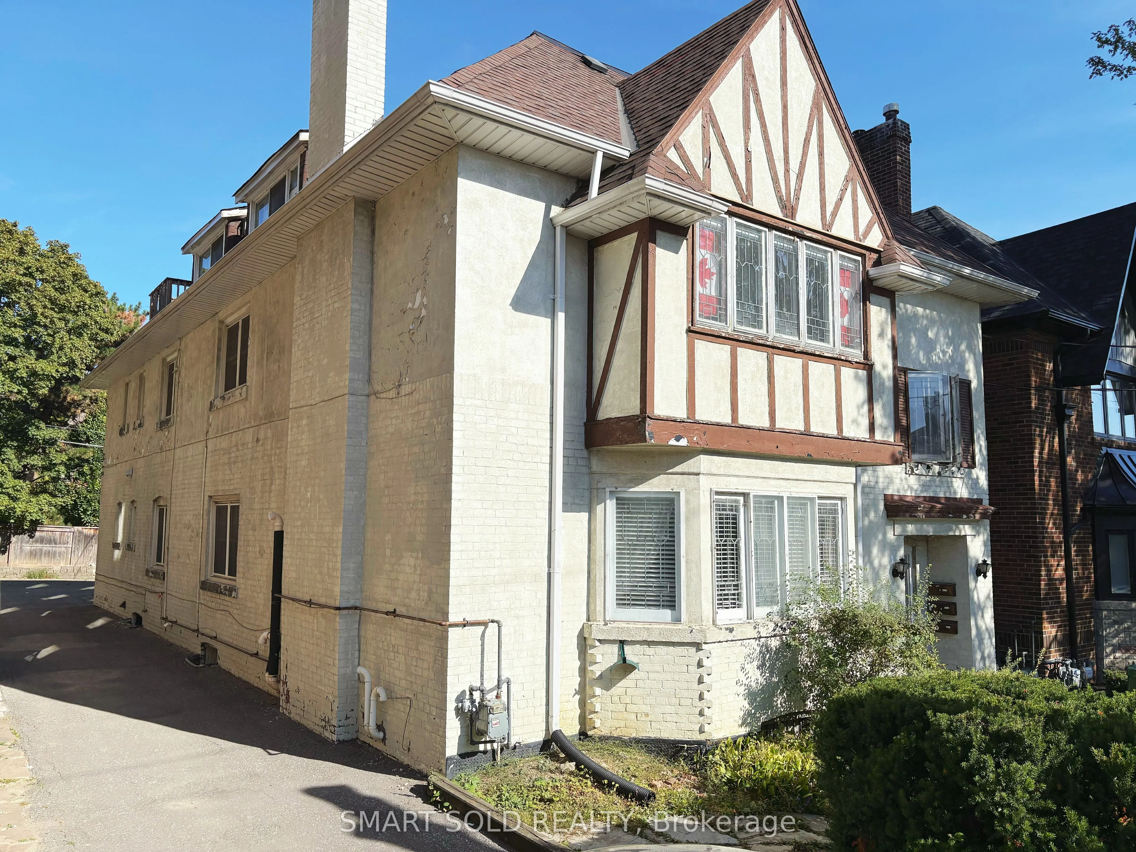889 Avenue Road 1ST FL, Toronto C03, ON M5P 2K7