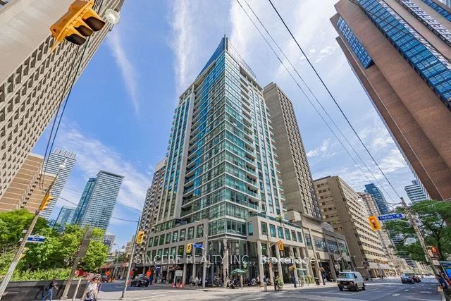 1121 Bay Street 1701, Toronto C01, On M5s 3l9
